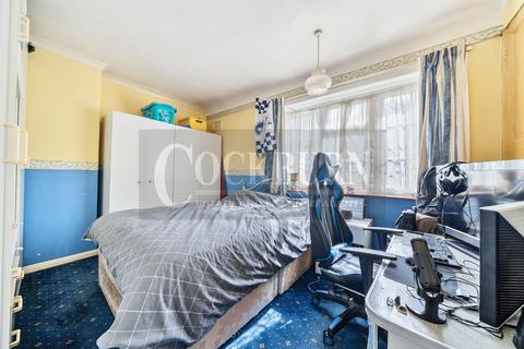 122 Charminster Road, London, SE9 4BW