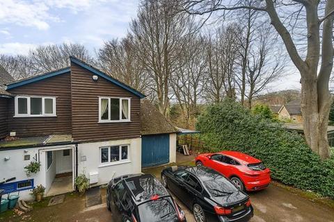 3 bedroom semi-detached house to rent, Cumnor Hill,  Oxford,  OX2