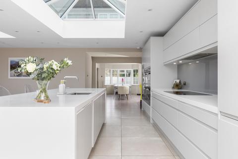 356 Reigate Road, Epsom, KT17 3LY