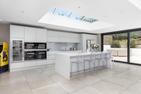 356 Reigate Road, Epsom, KT17 3LY