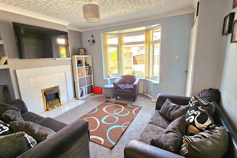 3 bedroom semi-detached house for sale, Woodland Drive, Mansfield, NG18