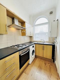 1 bedroom ground floor flat to rent - 25 Moorton Avenue, Manchester M19