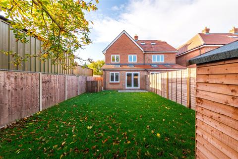 3 bedroom semi-detached house for sale, Pippin Place, Great Kimble, Aylesbury, Buckinghamshire, HP17