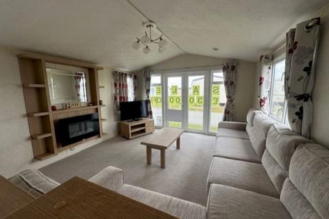 2 bedroom static caravan for sale, North Denes, , The Ravine NR32