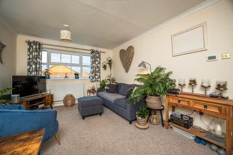 2 bedroom maisonette for sale, Armstrong Way, Woodley, Reading, RG5 4NW