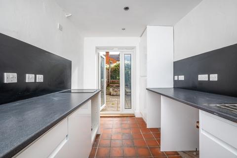 3 bedroom terraced house for sale, Brighton Road, Reading, RG6 1PS