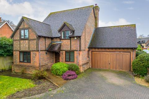 4 bedroom detached house for sale - Hill View, Spencers Wood, Reading, RG7 1QB