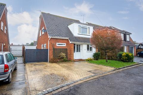4 bedroom detached house for sale - Wychwood Close, Sonning Common, Reading, RG4 9SN