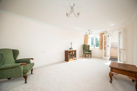 1 bedroom retirement property for sale, Douglas Bader Court, Howth Drive, Woodley, Reading, RG5 3AF