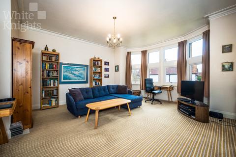 1 bedroom flat for sale, Windsor Court, Tilehurst Road, Reading, RG1 7RA