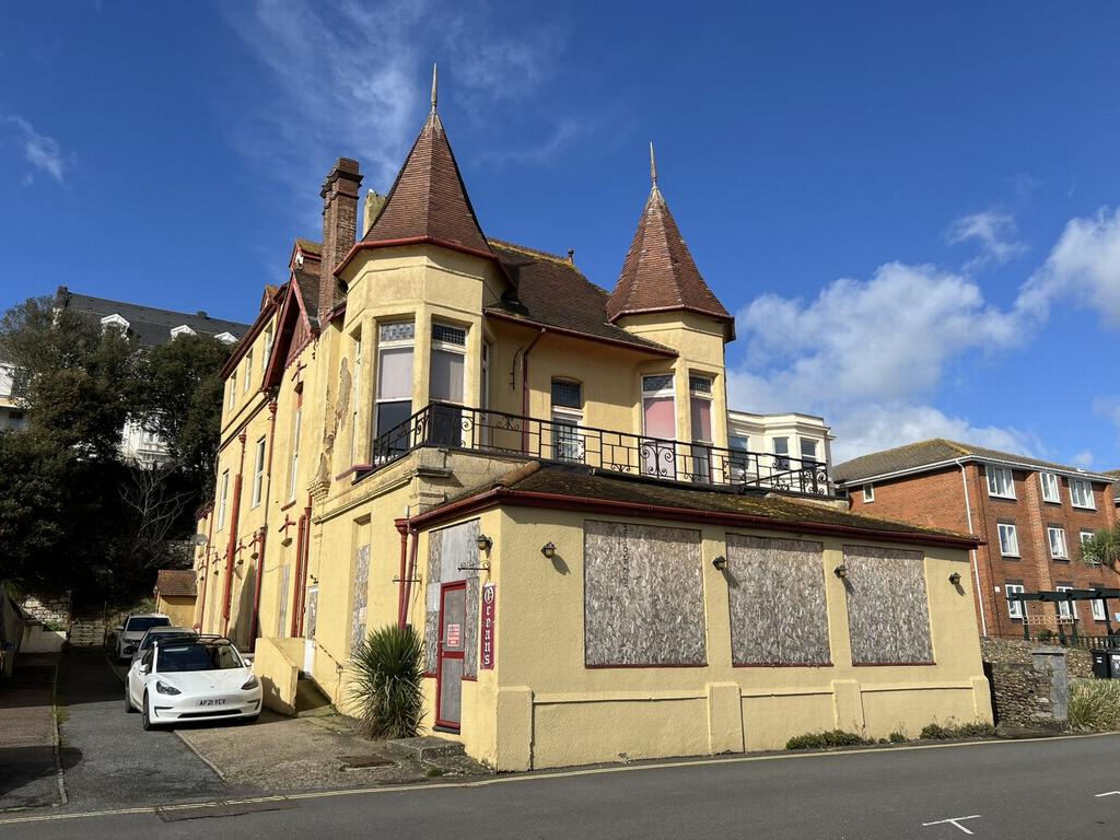 Marine Parade, Dawlish, EX7 12 bed detached house for sale - £490,000