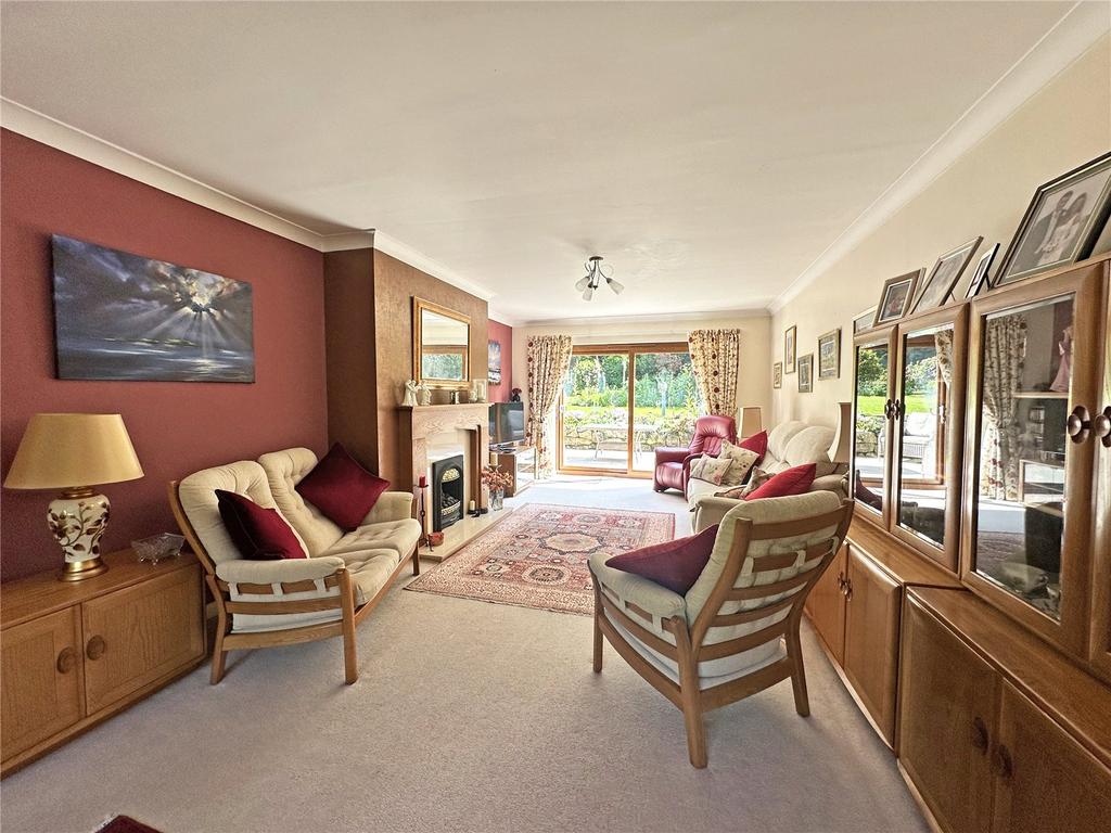 Brook Avenue, New Milton, Hampshire... 4 bed detached house for sale