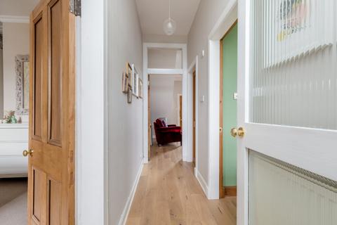 11 Lennie Cottages Craigs Road, Edinburgh, EH12 0BB