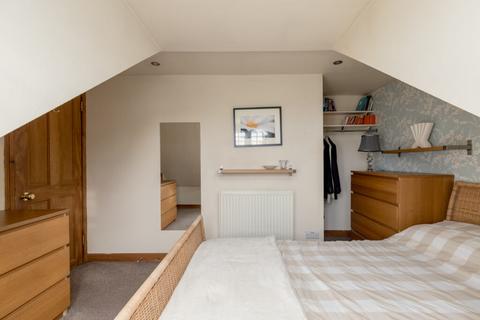 11 Lennie Cottages Craigs Road, Edinburgh, EH12 0BB