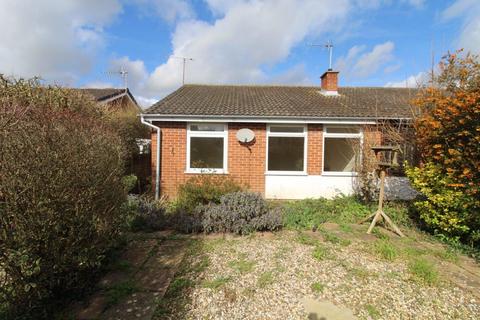 2 bedroom semi-detached bungalow for sale - Thornhill Road, Claydon, IP6