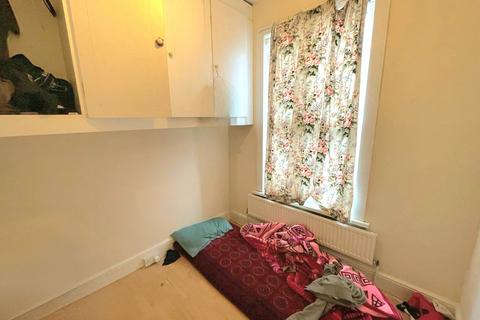 5 bedroom terraced house for sale, Witley Gardens,  Southall, UB2