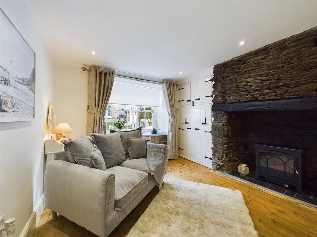 Living Room/Bedroom