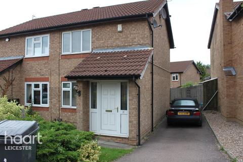 2 bedroom semi-detached house to rent, Hollowtree Road, Leicester