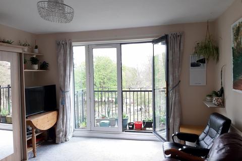 1 bedroom property for sale, Barchester Close, Uxbridge Road, London, W7
