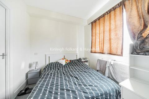 634 Downham Way, Bromley, BR1 5HN
