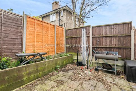 634 Downham Way, Bromley, BR1 5HN
