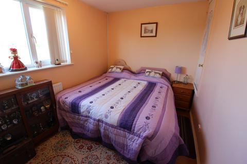 4 Barlow Close, Milcombe, Banbury, OX15 4SB