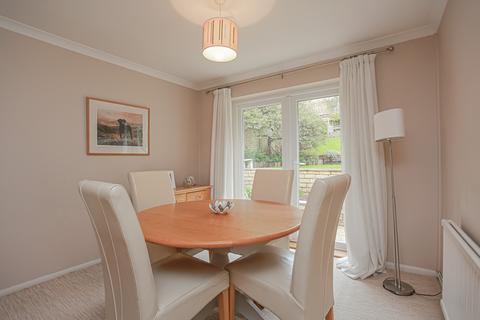 2 Brookside, Hook Norton, Banbury, OX15 5NS