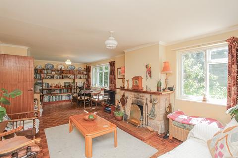 4 Brookside, Hook Norton, Banbury, OX15 5NS