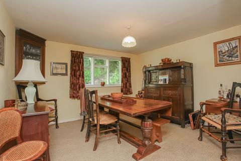 4 Brookside, Hook Norton, Banbury, OX15 5NS
