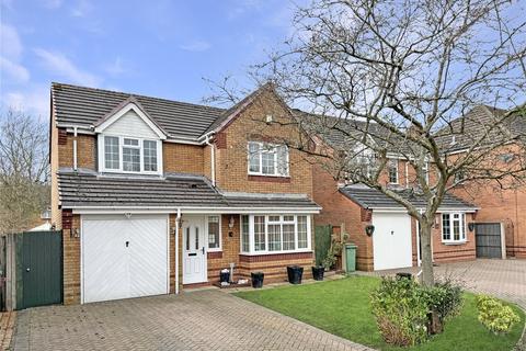 28 Kingscroft, Cannock, WS12 2GT