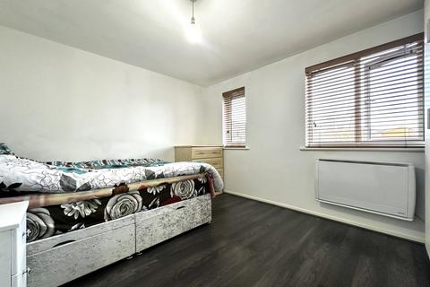 1 bedroom flat for sale, Southwold Road, Watford, WD24