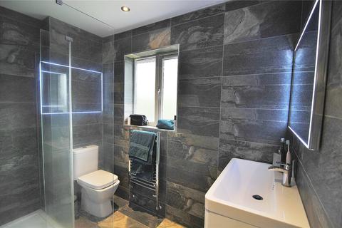 25 Arrowsmith Drive, Stonehouse, GL10 2QS