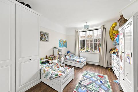 2 bedroom apartment for sale, Gloucester Court, Kew Road, Kew, Surrey, TW9