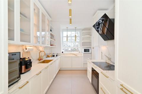 3 bedroom apartment for sale, St Stephen's Close, Avenue Road, St John's Wood, London, NW8