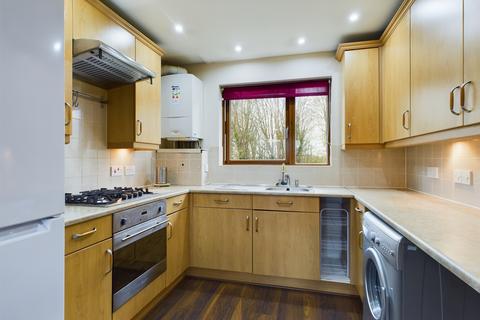 2 bedroom flat for sale - Forsythia Walk, Basingstoke, RG21
