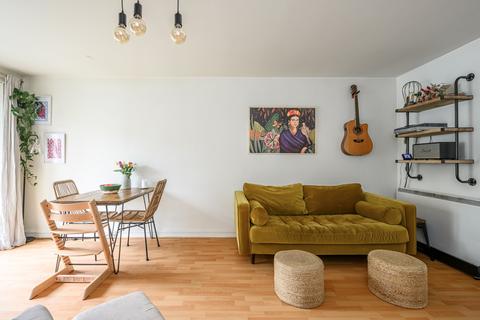 3/7 St. Bernards Row, Edinburgh, EH4 1HW