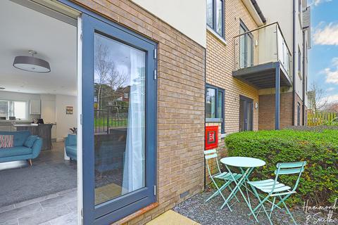 2 bedroom ground floor flat for sale, Linden House, Epping CM16