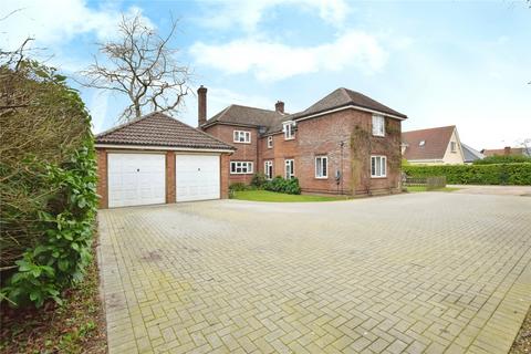 4 bedroom detached house for sale, Boxted Road, Mile End, Colchester, CO4