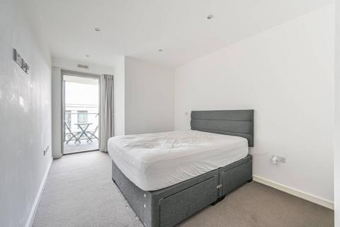1 bedroom flat to rent, Balham Hill, Clapham Common South Side, London, SW12