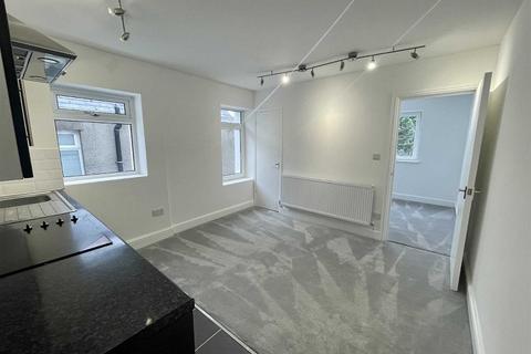 1 bedroom flat to rent - Kingsland Crescent, Barry, The Vale Of Glamorgan. CF63 4JQ