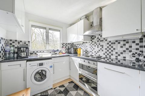 17 York Close, London, E6 5QN