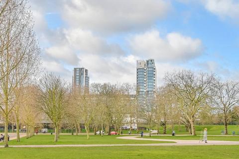 2 bedroom penthouse for sale, City North East Tower, City North Place, Finsbury Park, London, N4