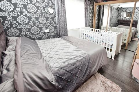 2 bedroom maisonette for sale, Coronation Avenue, Colchester, Essex