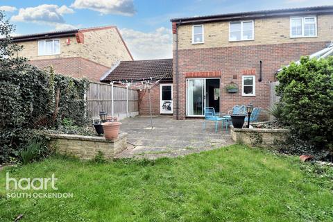 8 Alder Drive, South Ockendon, RM15 6RD