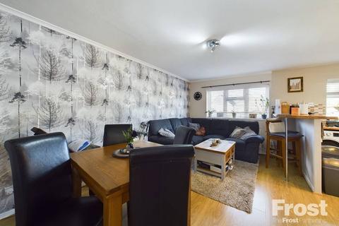 8 Dickenson Road, Feltham, TW13 6SW