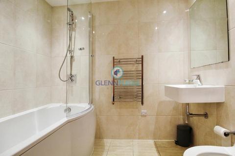 1 bedroom flat to rent, *LET AGREED*Lexington Apartments, Slough