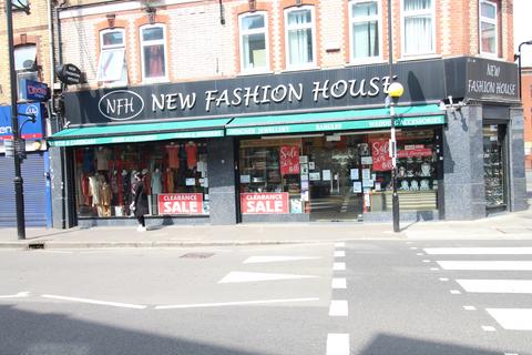 Property to rent, King Street, Southall UB2