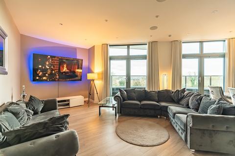 2 bedroom apartment to rent - 41 Friern Barnet Road , London  N11