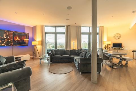 2 bedroom apartment to rent, 41 Friern Barnet Road , London  N11