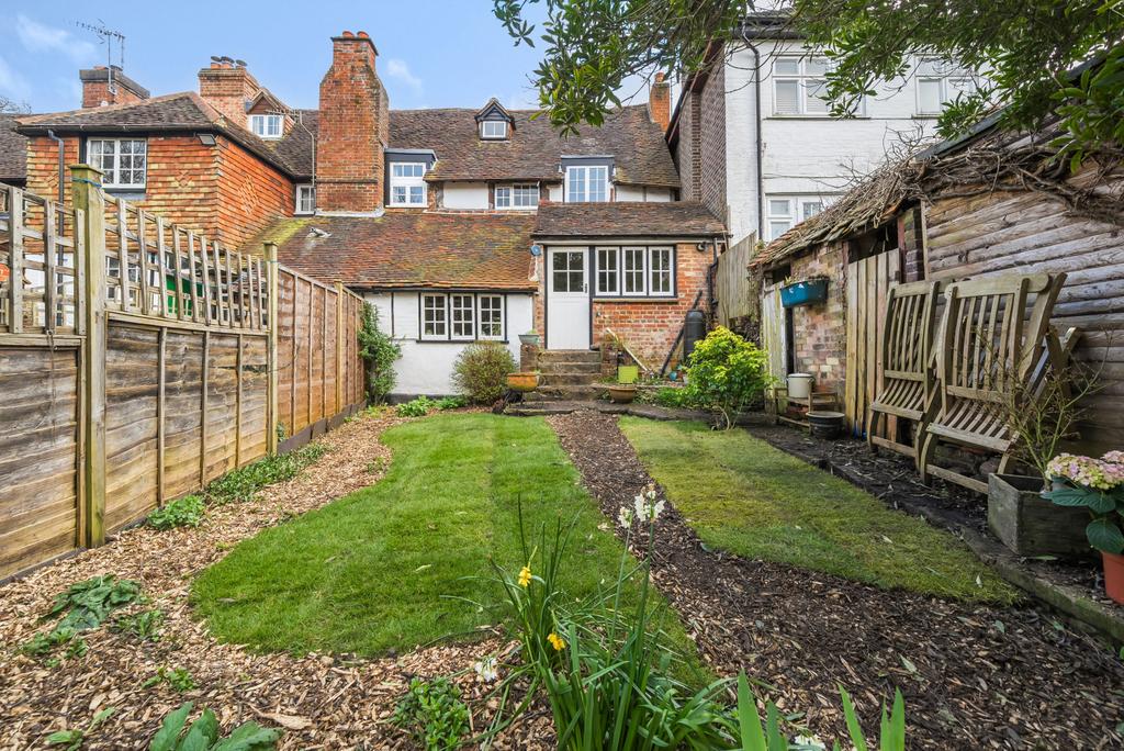 Ockford Road, Godalming, GU7 3 bed terraced house for sale £450,000